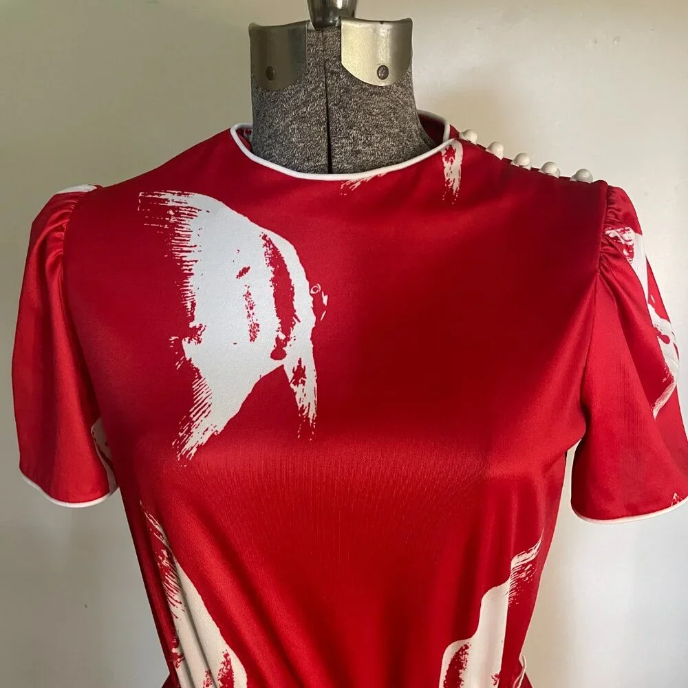 Vintage Joan Curtis red dress w/fish print, size 10 - Picture 2 of 9